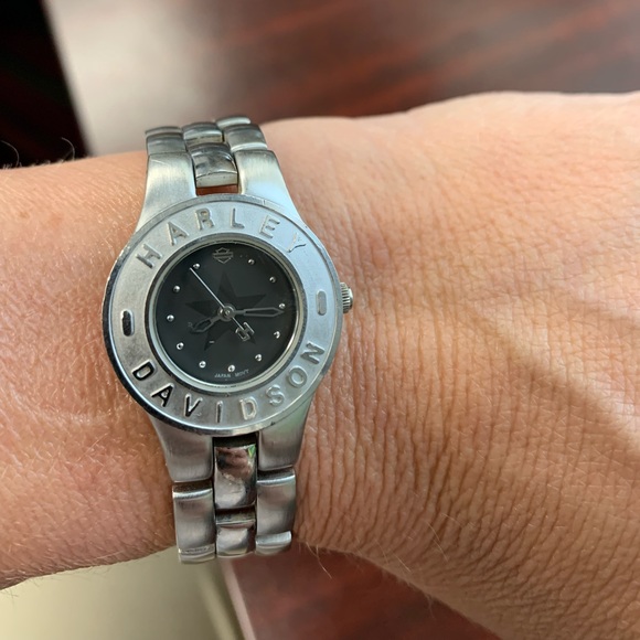 Harley-Davidson Jewelry - Authentic Harley Davidson silver ladies watch. Great working condition